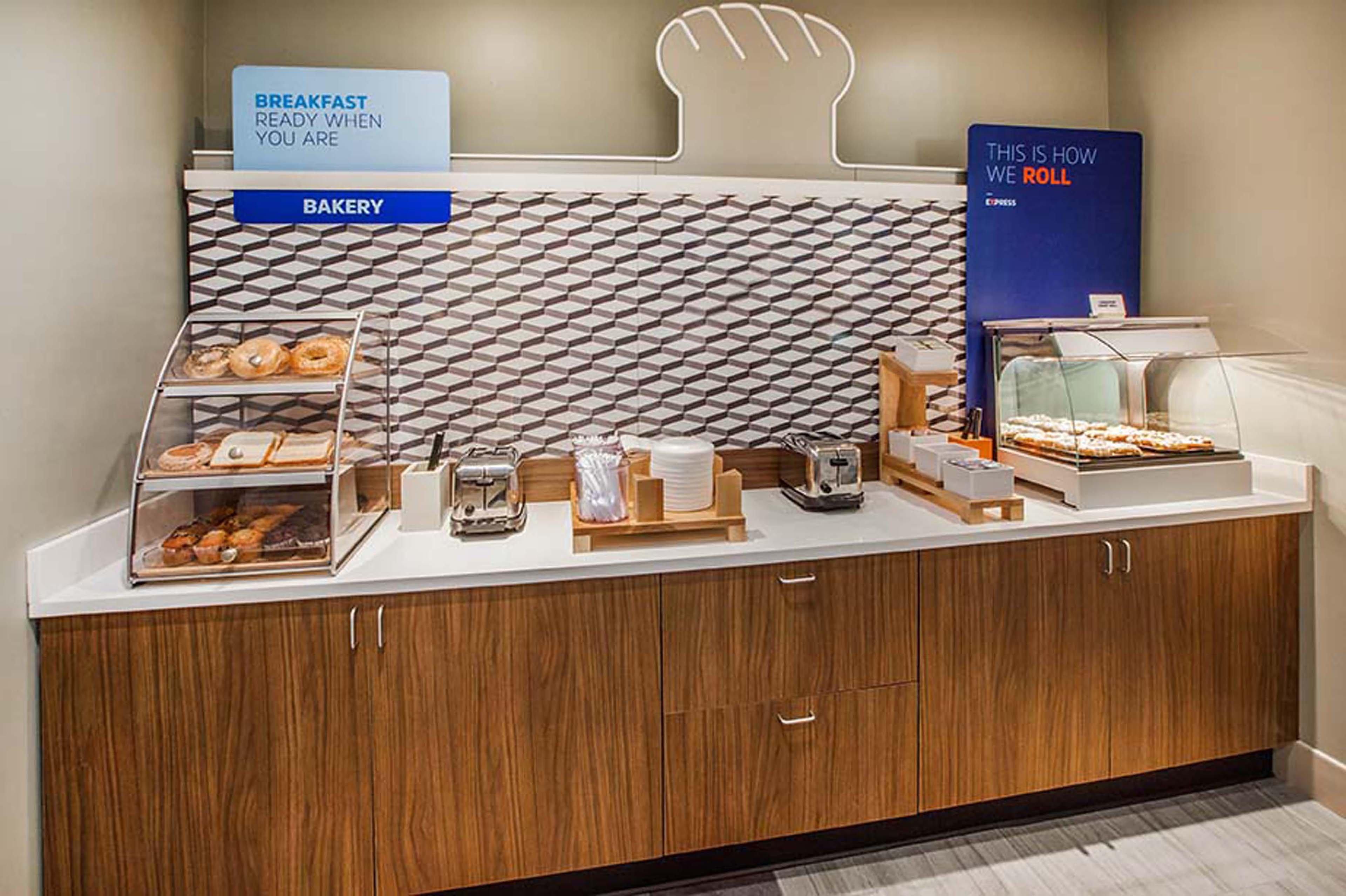 Holiday Inn Express & Suites Brookhaven By Ihg Extérieur photo